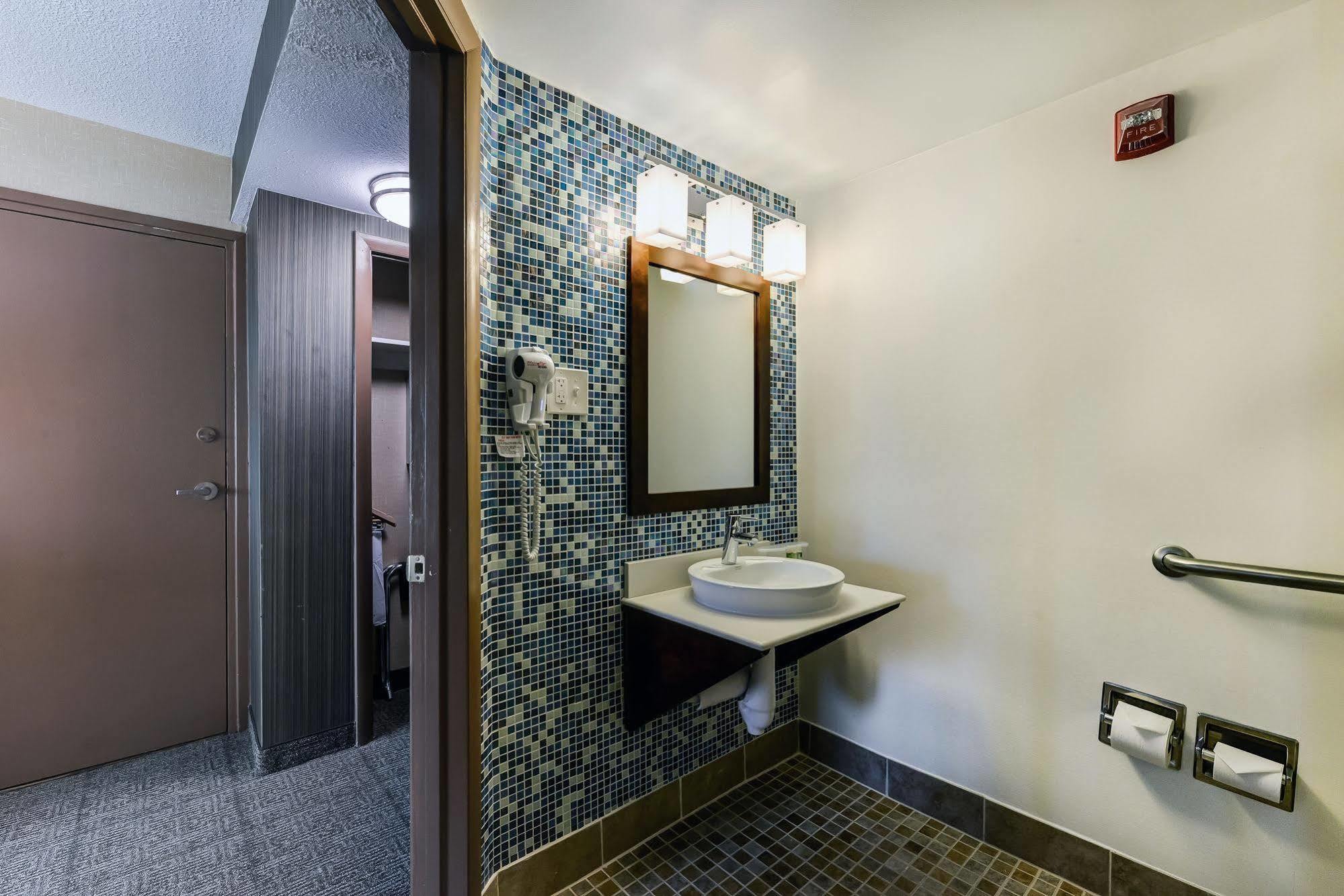 Holiday Inn Express Washington Dc Silver Spring By Ihg מראה חיצוני תמונה